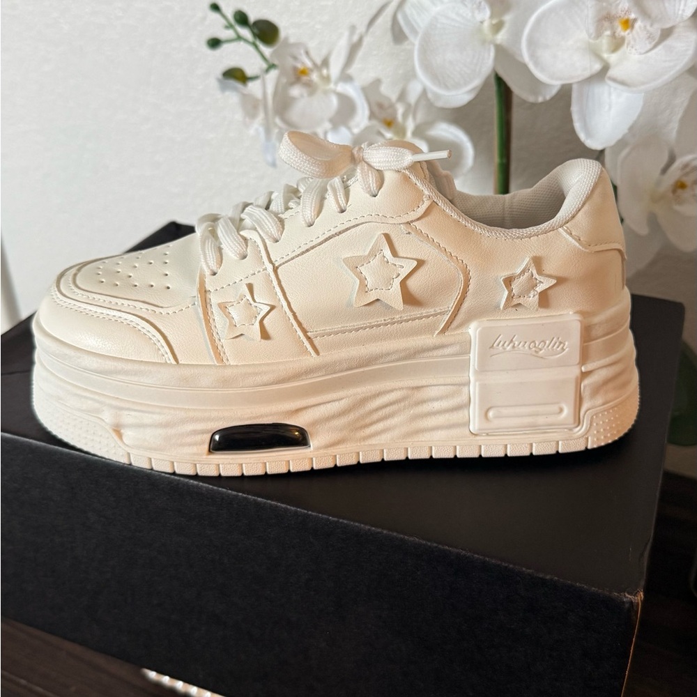 Cream Platform Sneakers with Star Accents